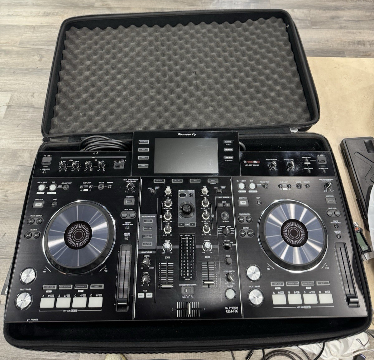 Pioneer DJ XDJ-RX All-In-One DJ System 2-Channel rekordbox USB Controller Used
