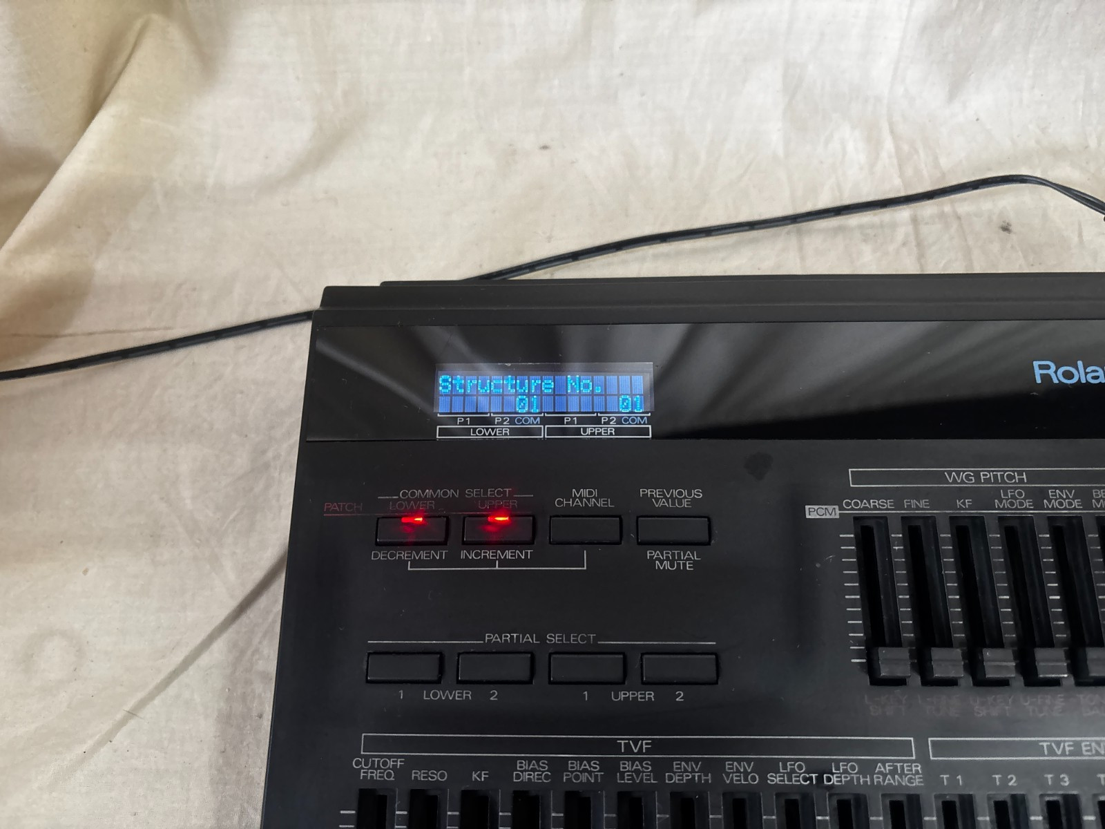 Roland PG-1000 Linear Synthesizer Programmer w/ power supply D-50 D-550