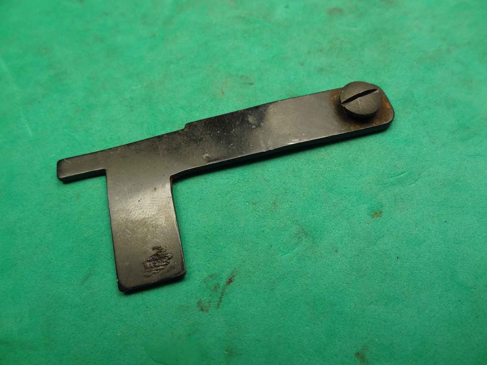 Stevens 820 820A 124C Cartridge Stop & Screw