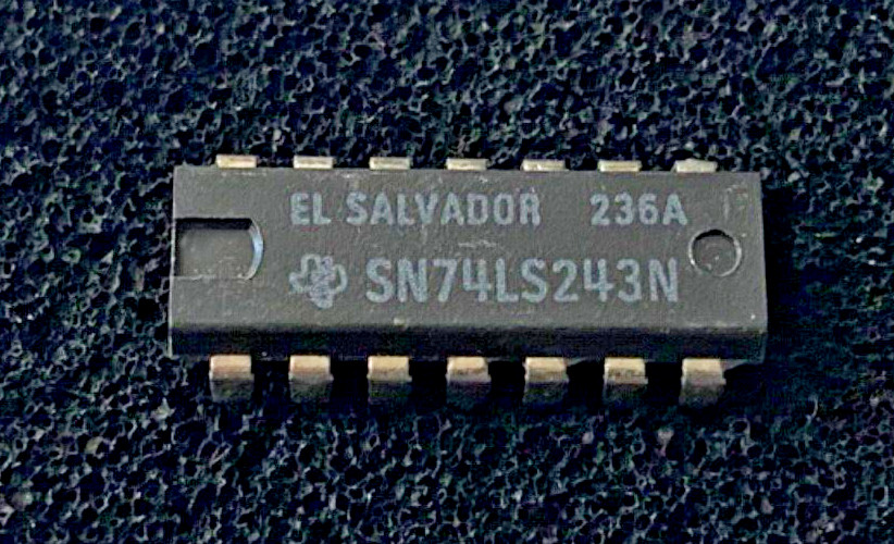 Texas Instruments SN74LS243N quadruple bus transceiver Integrated Circuit