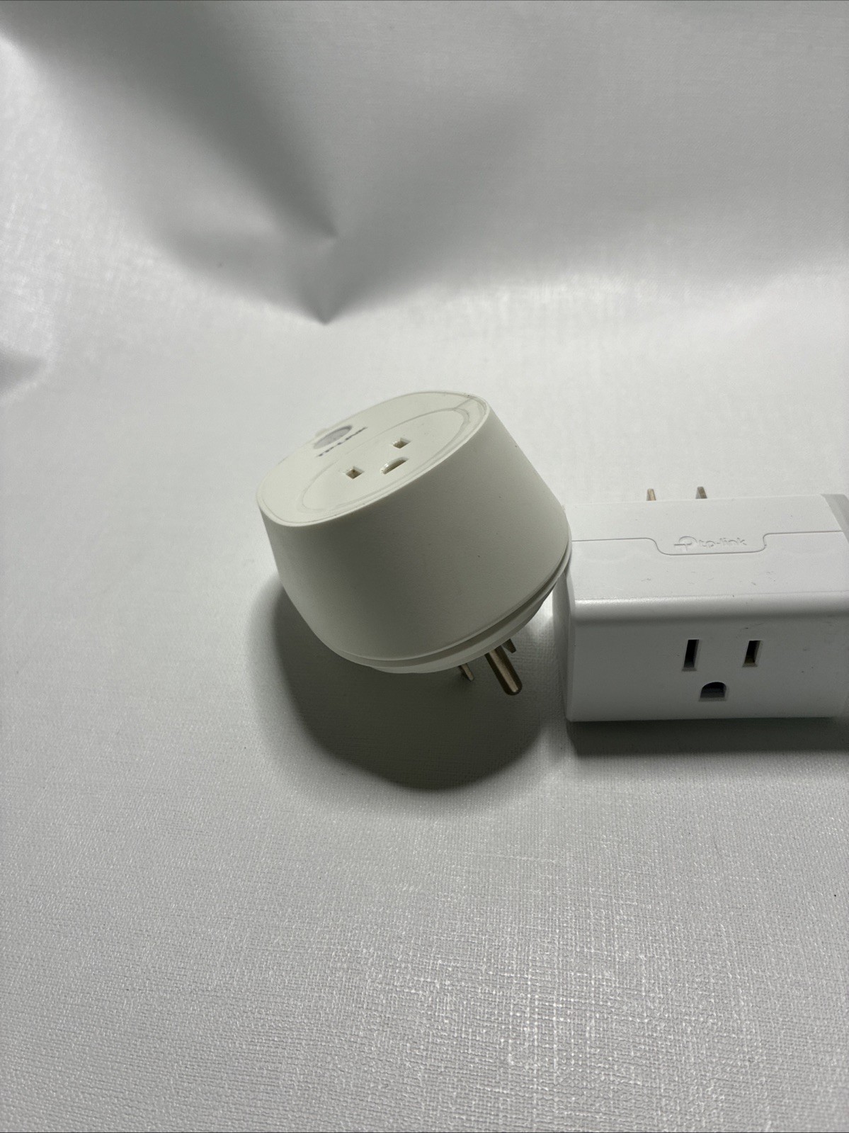 TP-Link Kasa HS103 Smart Wi-Fi Plug & HS110 Plug