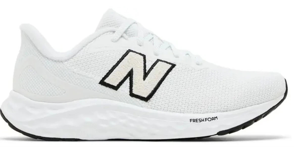 NEW BALANCE ARISHI V4 Mens Size 10.5 D Running Shoes White Sneakers NEW