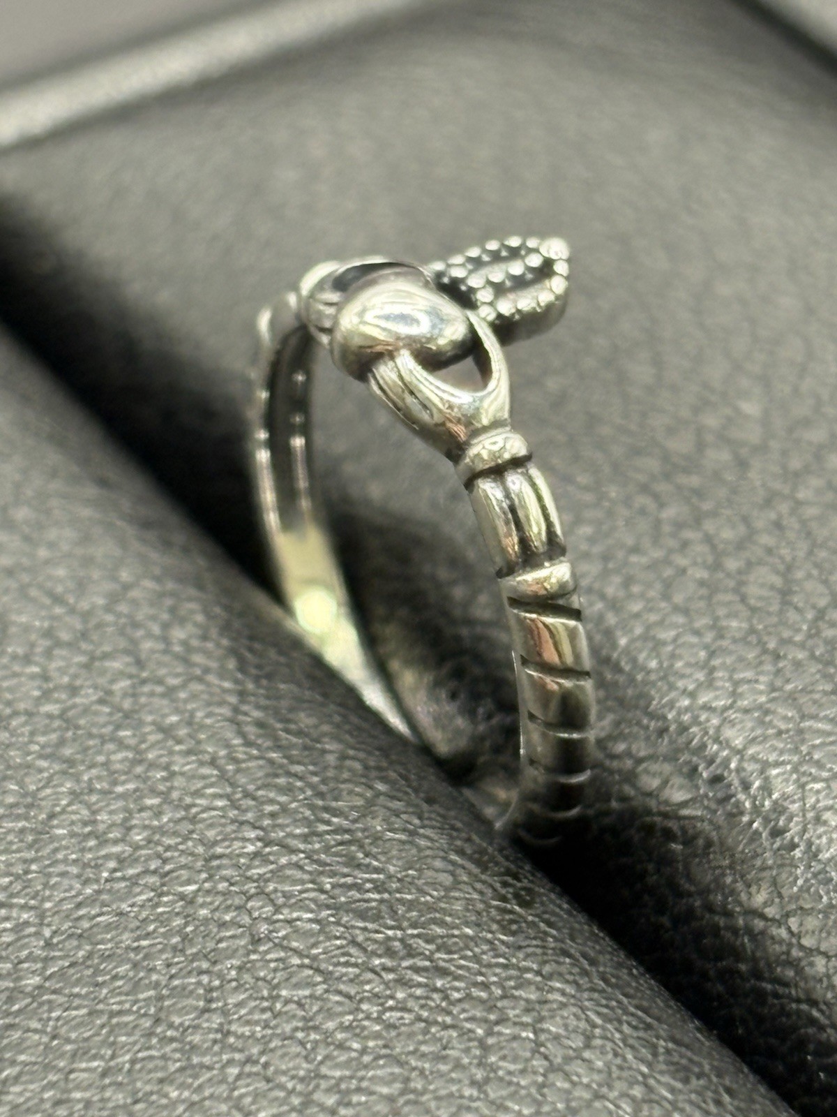 New Condition Sterling Silver Claddagh Toe Ring 925 G13