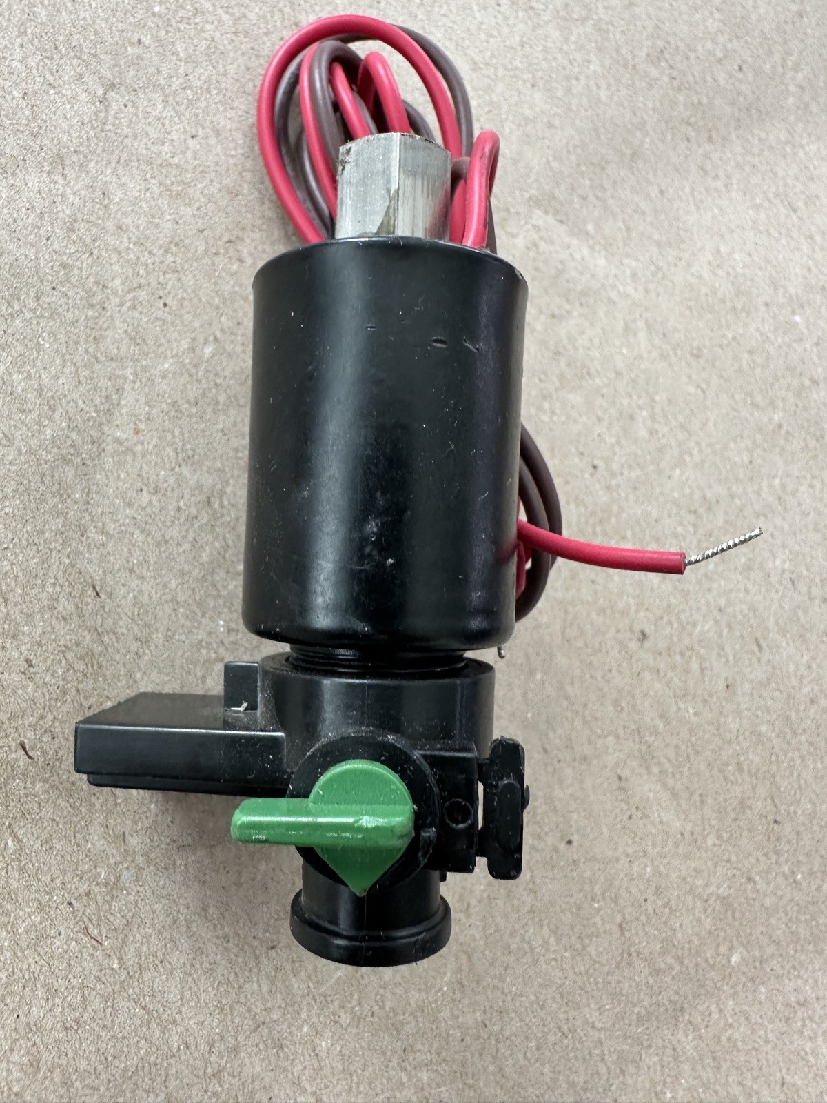 Netafim Replacement 24VAC Solenoid w/3 Way Base