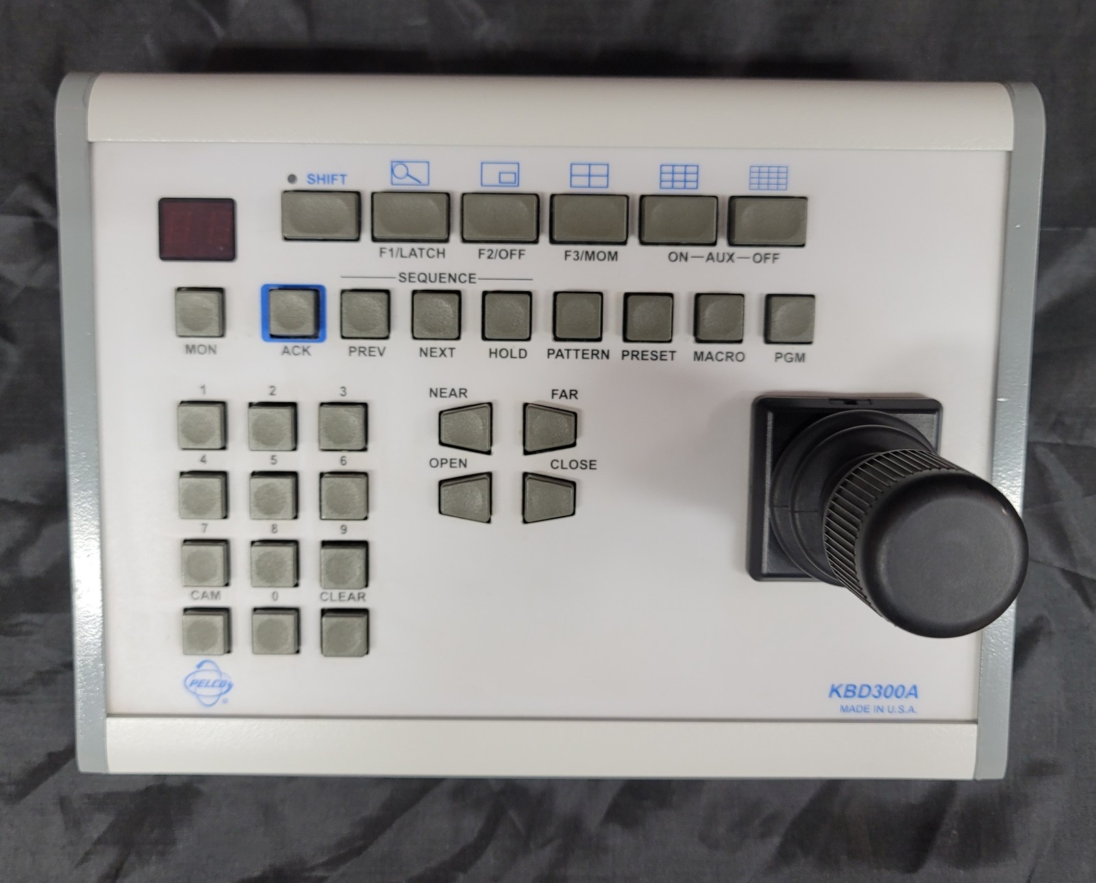 PELCO KBD300A INDUSTRIAL UNIVERSAL CONTROLLER JOYSTICK PTZ KEYBOARD 12V