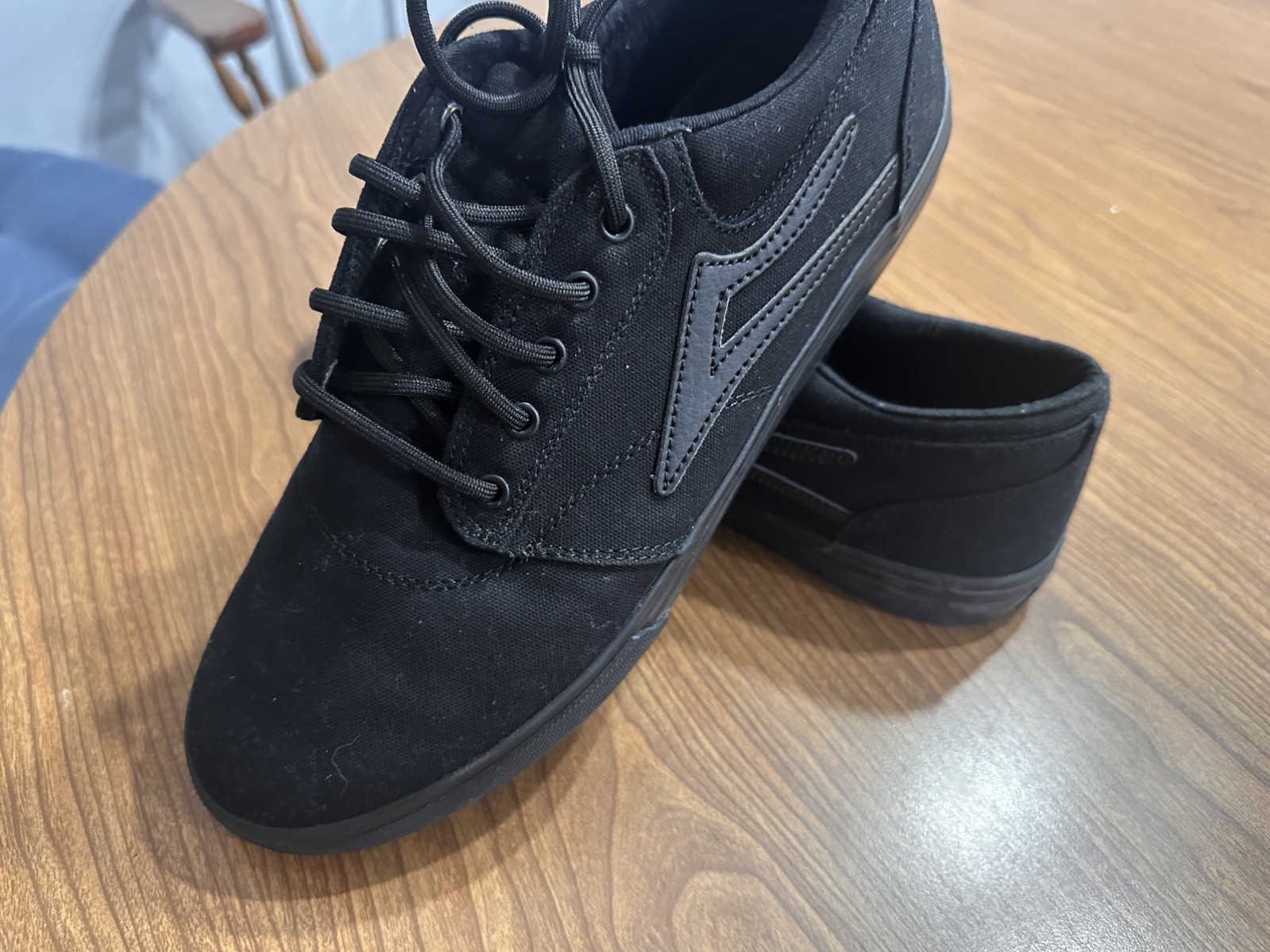 lakai shoes 10.5