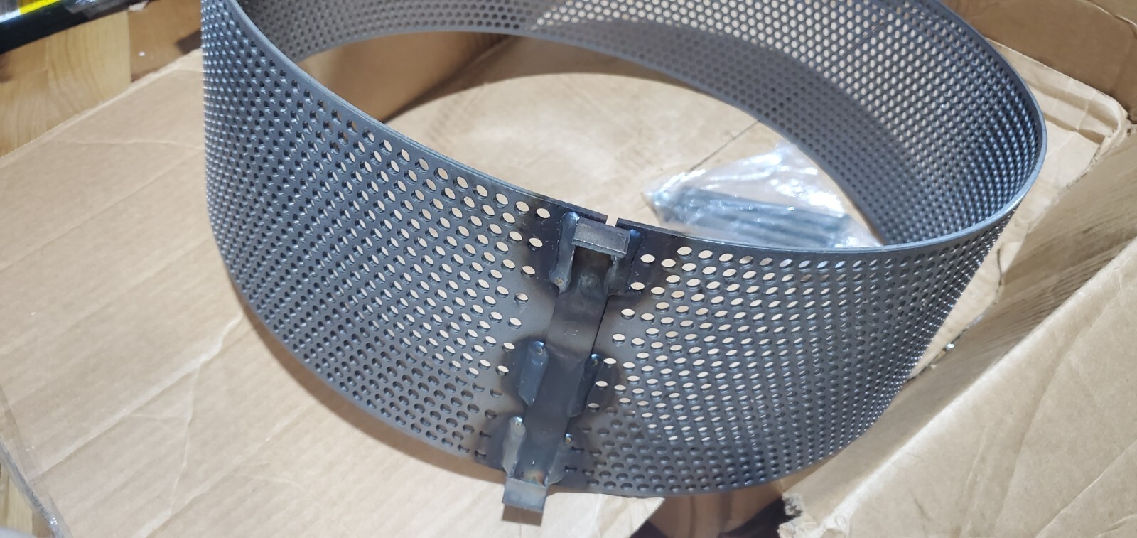 Farmatic 18" SCREEN, FM 18" WITH 6" OPENINGS-OLD (FULL CIRCLE)
