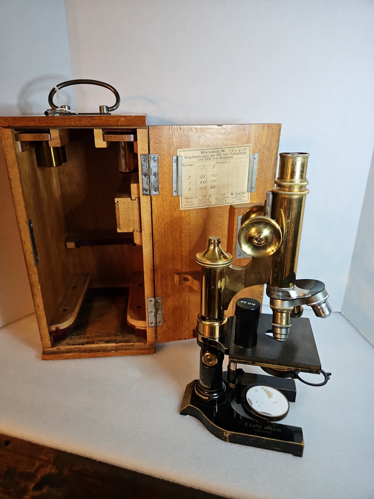 E LEITZ WETZLAR Vtg  PETROGRAPHIC POLARIZING MICROSCOPE W/CASE, Acc. Brass Rare
