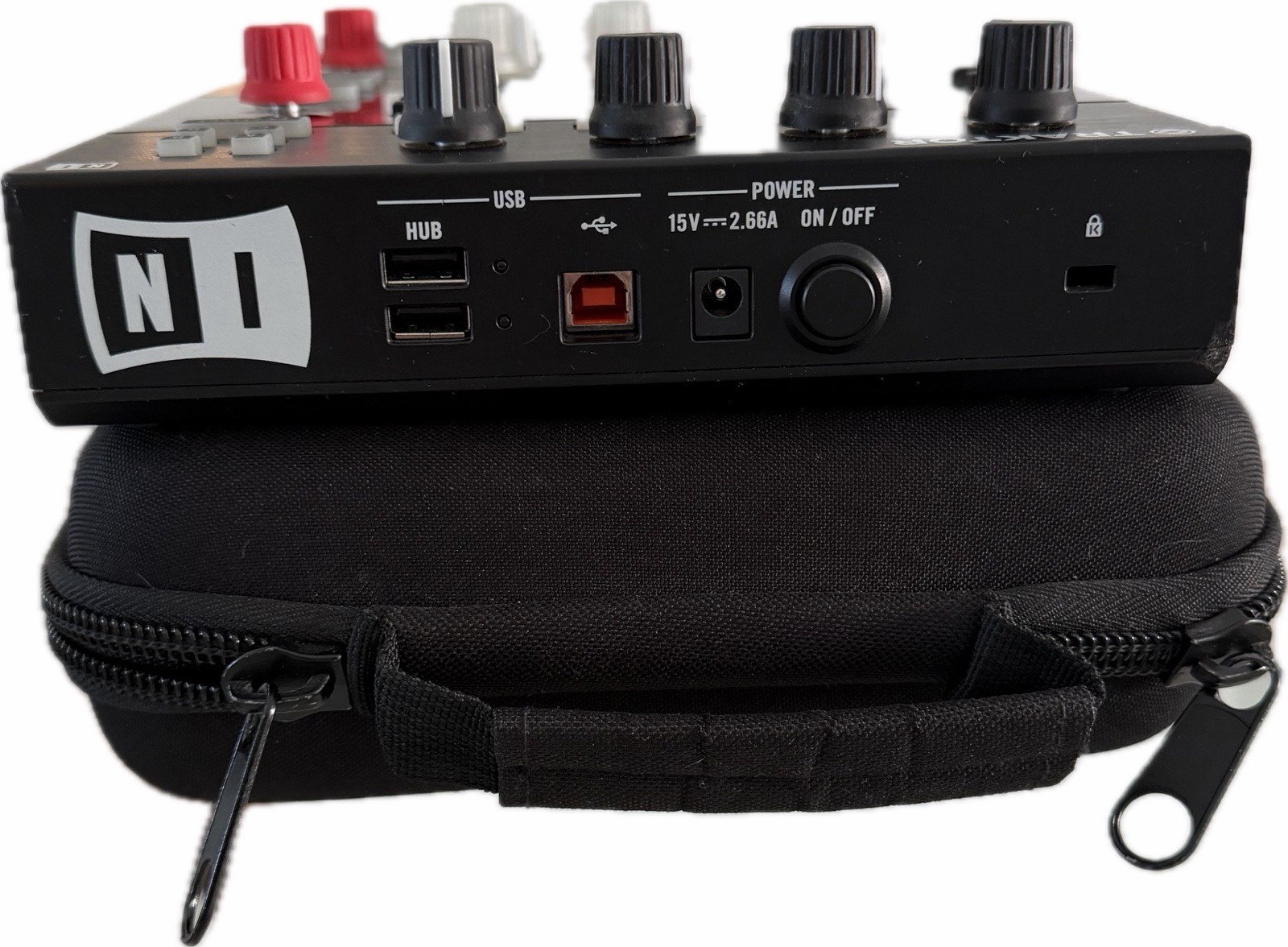 Native Instruments Traktor D2 Kontroler
