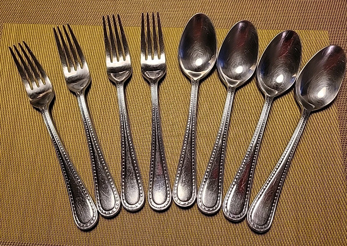 SET  8 Argent Orfevres PEARL 4 X DINNER FORKS 4 X DINNER SPOONS 18/10 Beaded