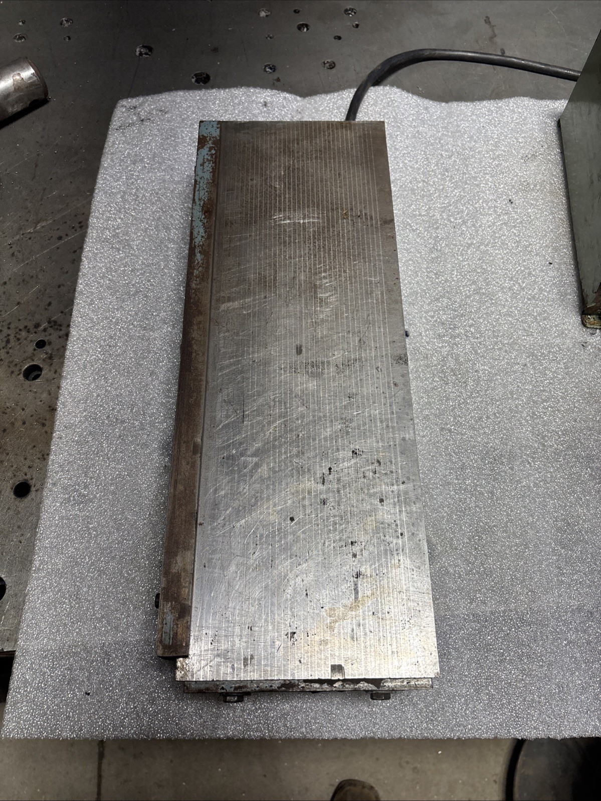 Hitachi HL-618CV Electric Magnetic Chuck 110V