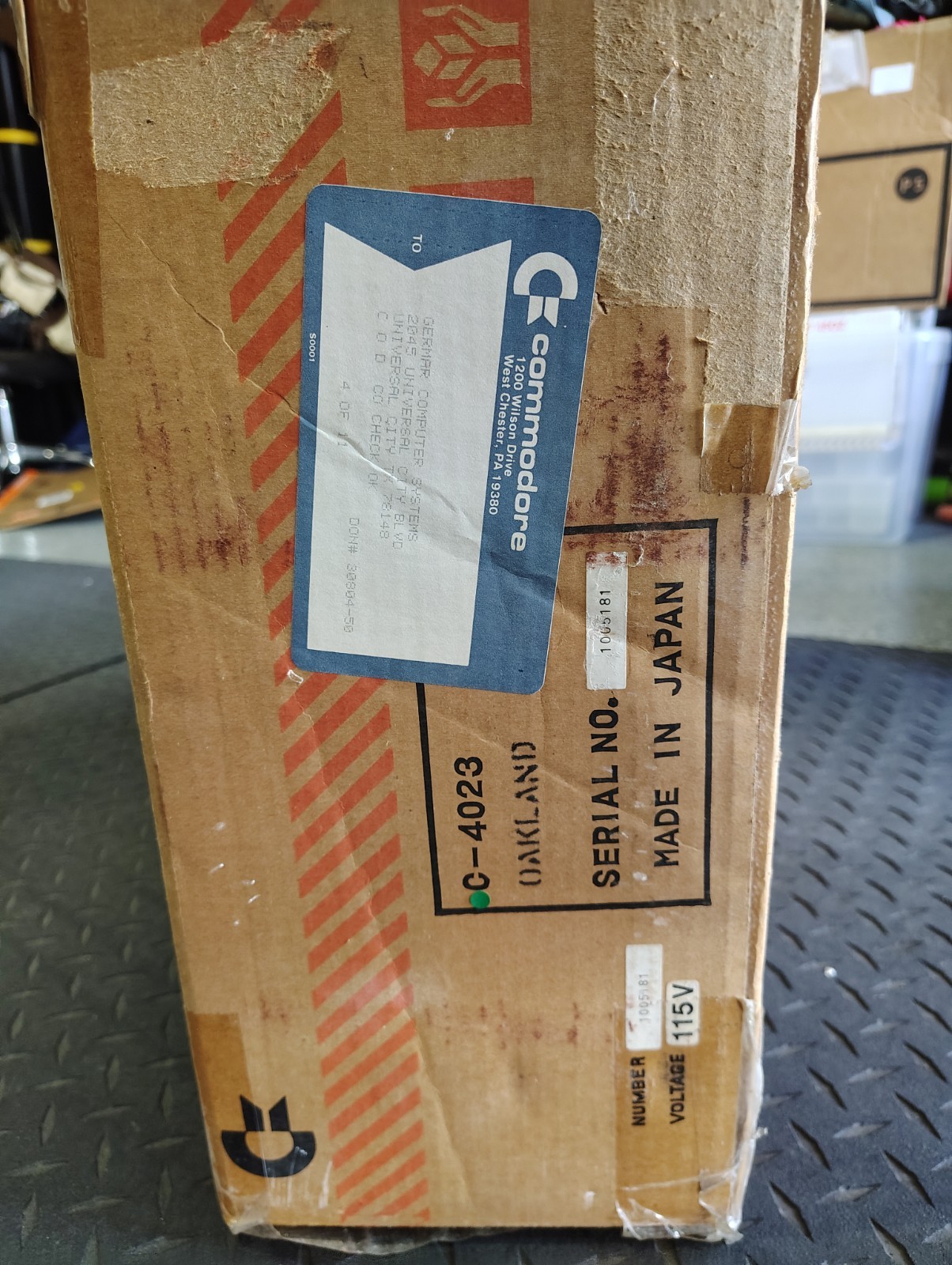 Commodore Printer-4023-Paper Advance Computer Printer Tractor Feed ***READ***