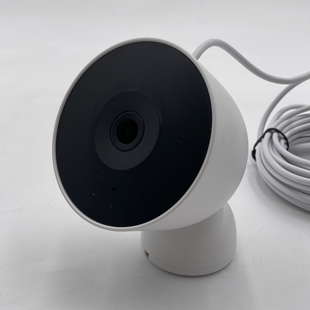 Google Nest Cam Outdoor (Wired 2nd Gen) Security Camera 2K Video Snow