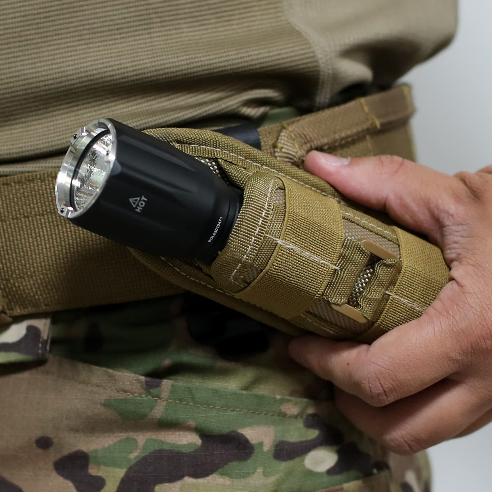 Tactical Flashlight Pouch Holster Rotatable Flashlight Holder Belt Clip Tactical