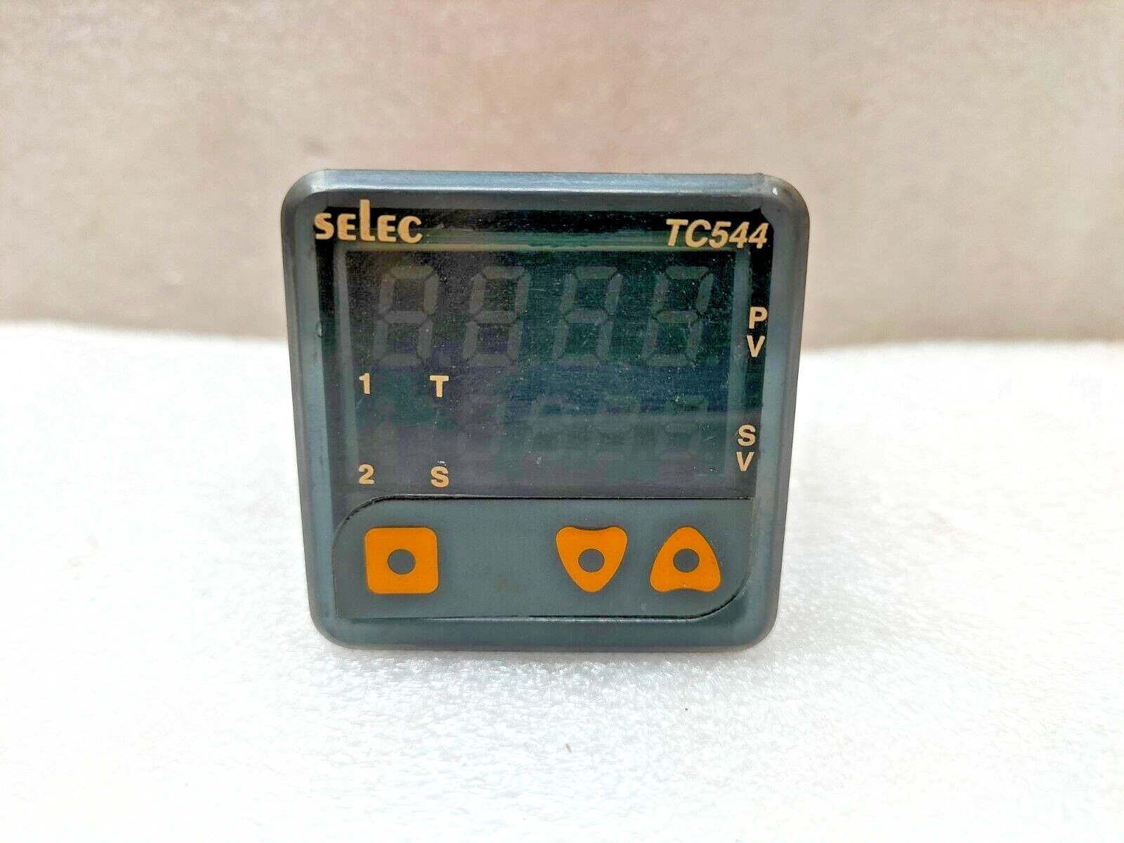 SELEC TC544A DIGITAL TEMPERATURE CONTROLLER