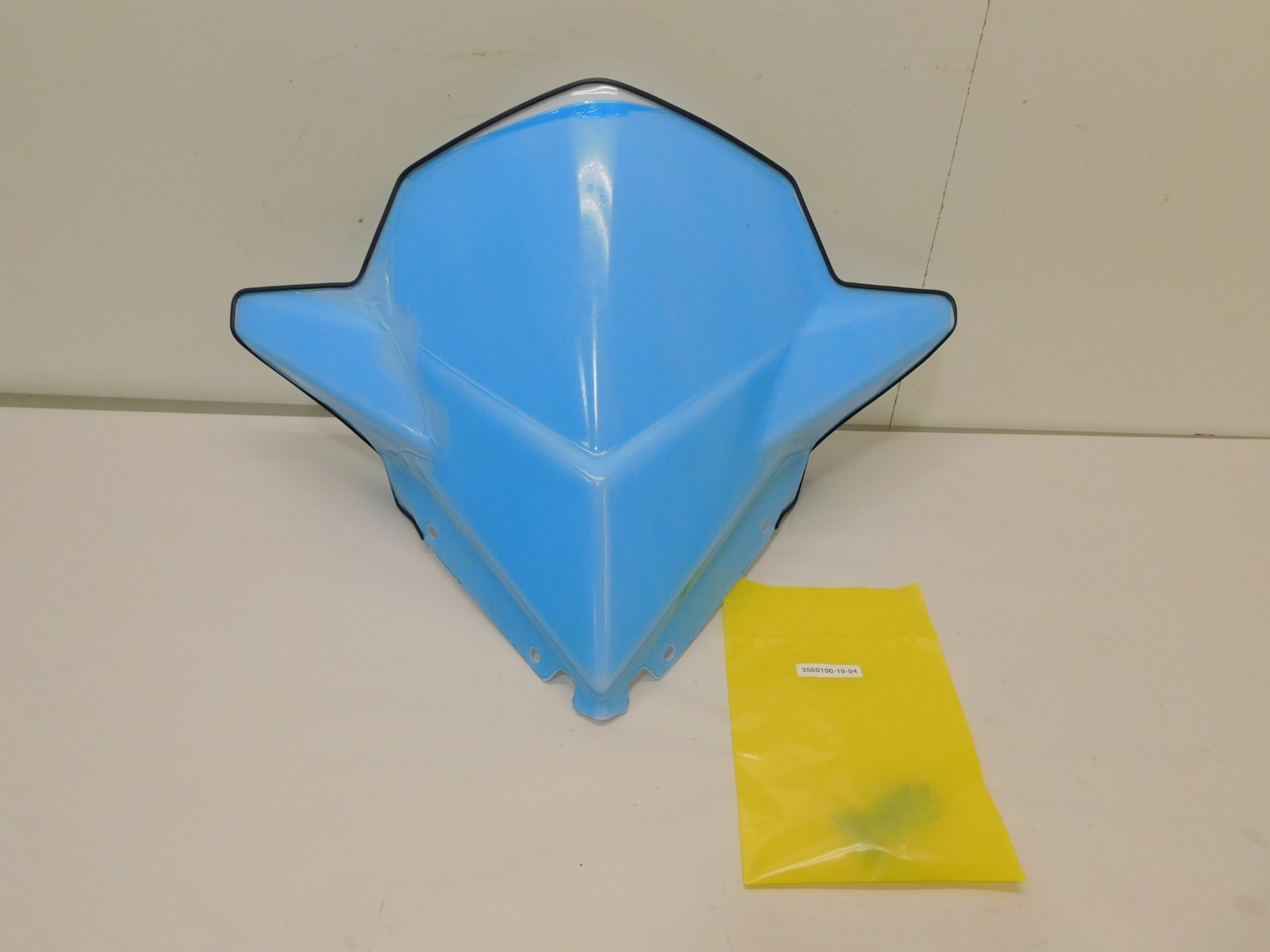 SB3 2880391 OEM Polaris Snowmobile White Windshield TITAN Pro RMK INDY