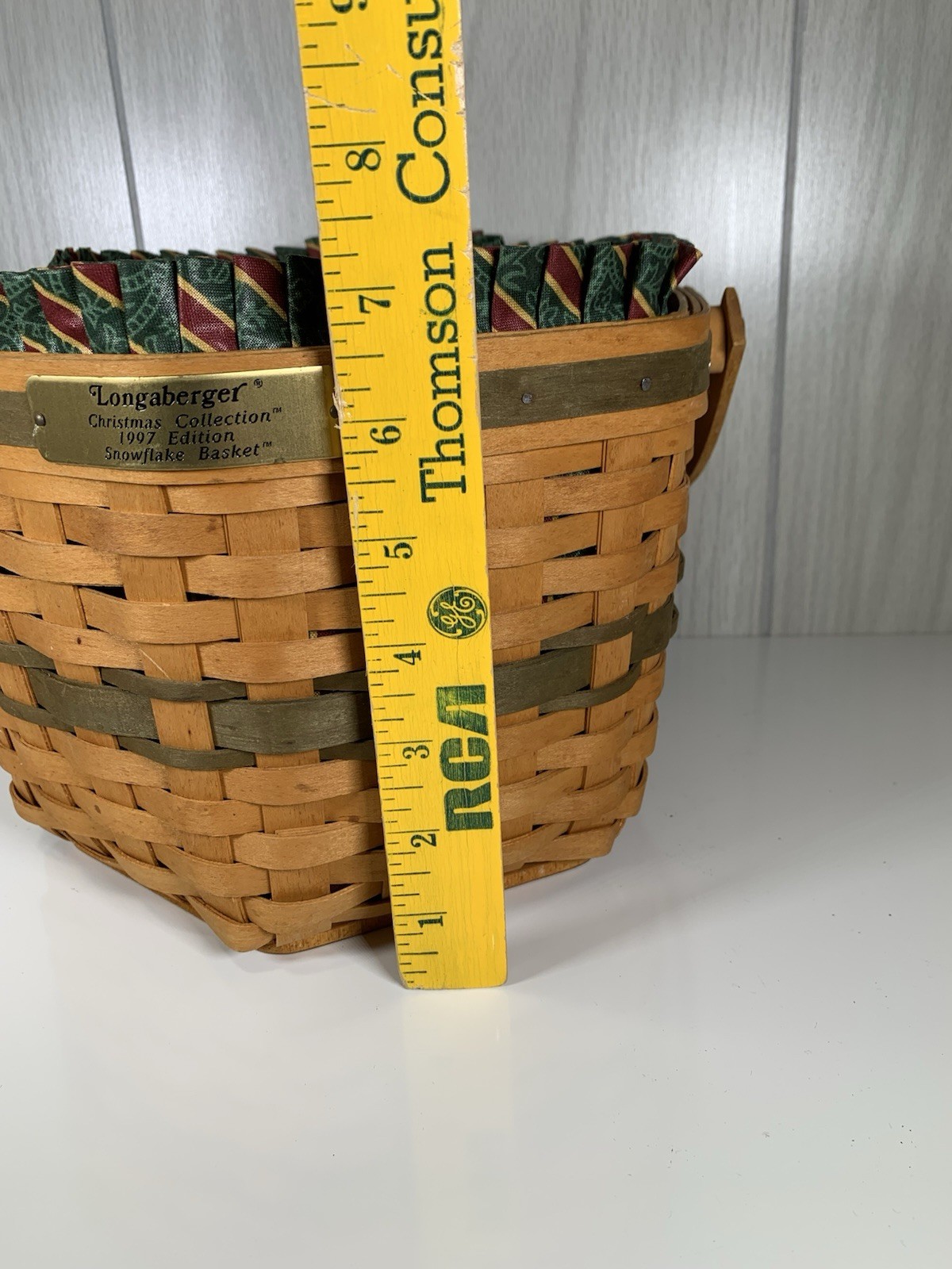 Longaberger Snowflake Christmas Basket 1997 Imperial Stripe Liner Protector