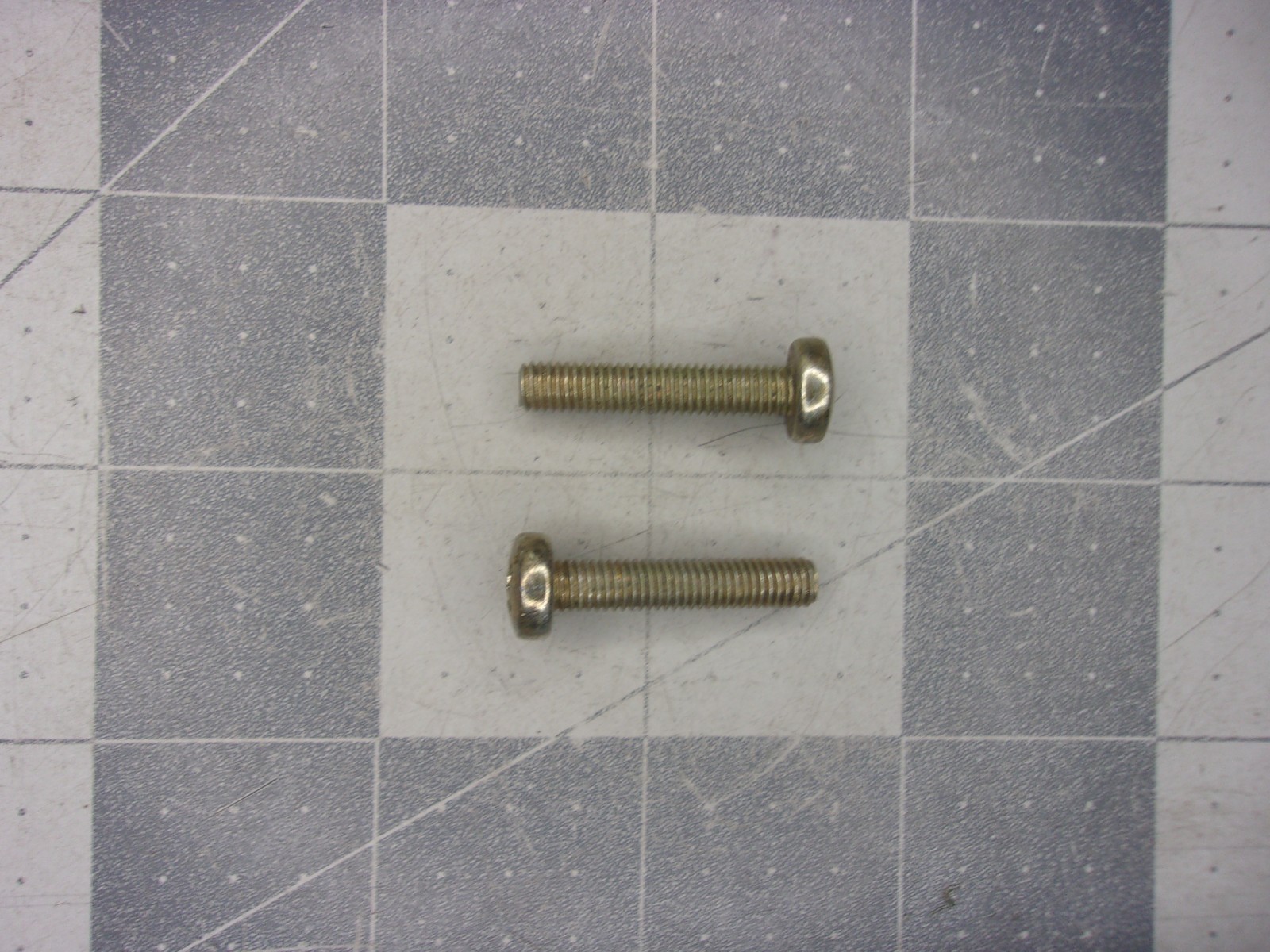 John Deere 21M7251 (2) Cylindrical Head Screws M5 x 25 840 850 900 940 1040