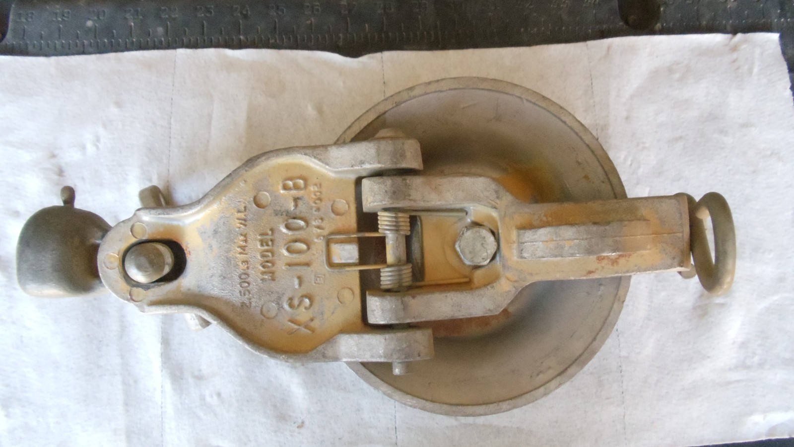 Sherman & Reilly XS-100-B Universal Powerline Stringing Block