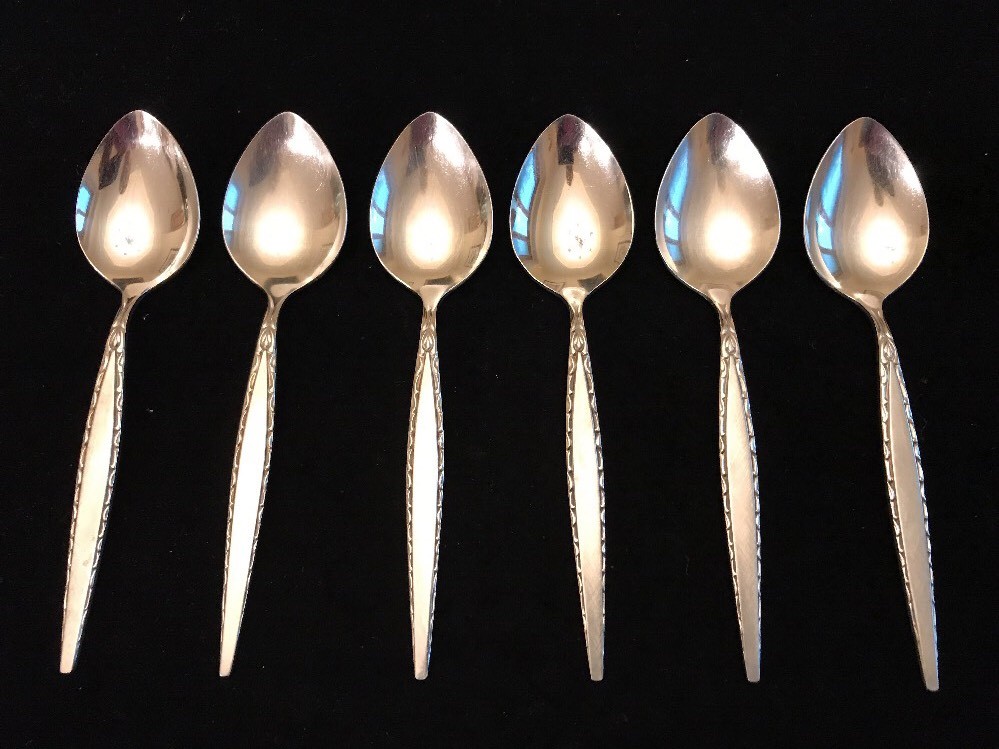 Lot of 6 Oneida Venetia SOUP SPOONS Community Stainless