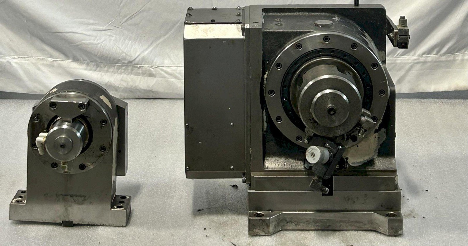 Tsudakoma RT-200A CNC Rotary Table and TPC-JR-G3 Control