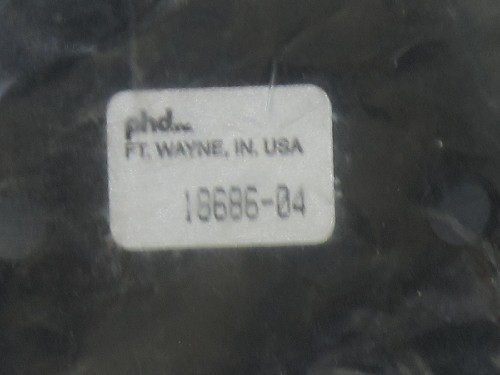 PHD 18686-04 PROXIMITY SENSORS  (NEW IN PACKAGE)