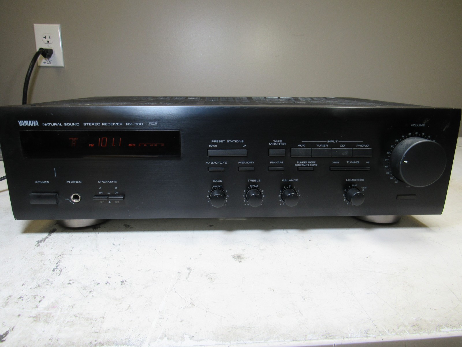 Yamaha RX-360 Natural Sound Stereo Receiver AM/FM Vintage Hi-Fi Tested