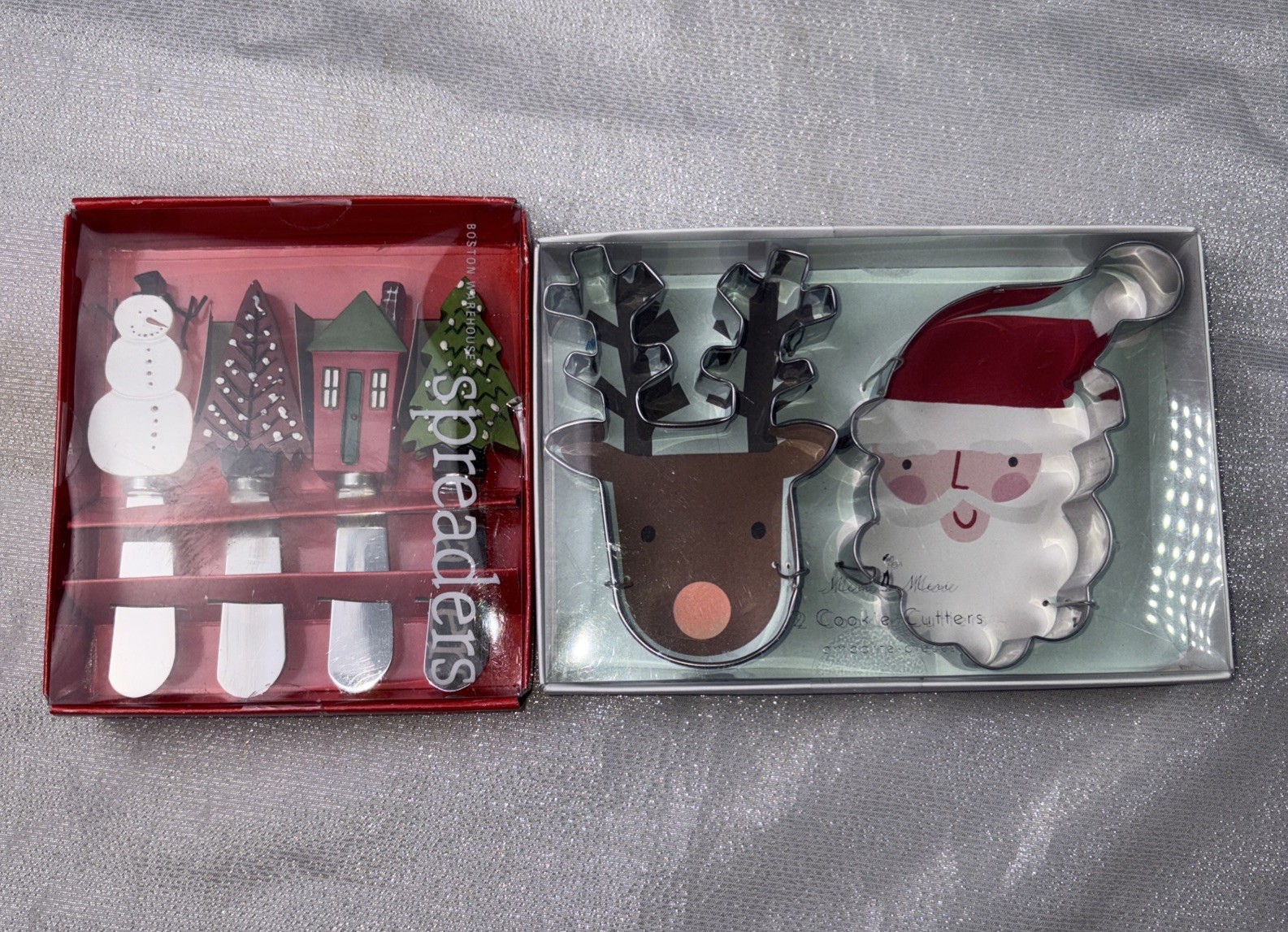 Boston Warehouse Christmas Spreaders & Santa Reindeer Cookie Cutters NIB