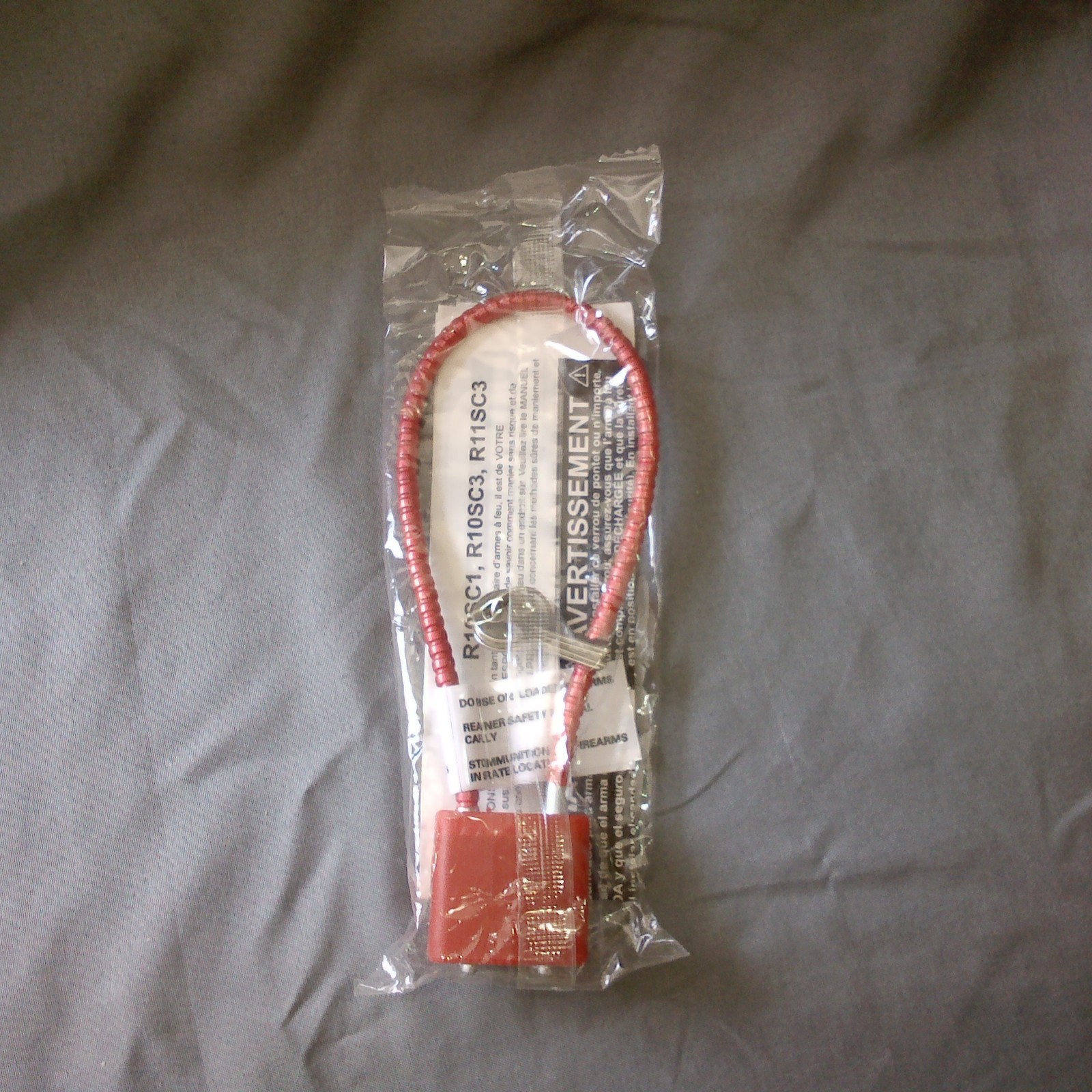 Gun Safety Cable Lock New Red 2 Keys R11SC3, 3447T