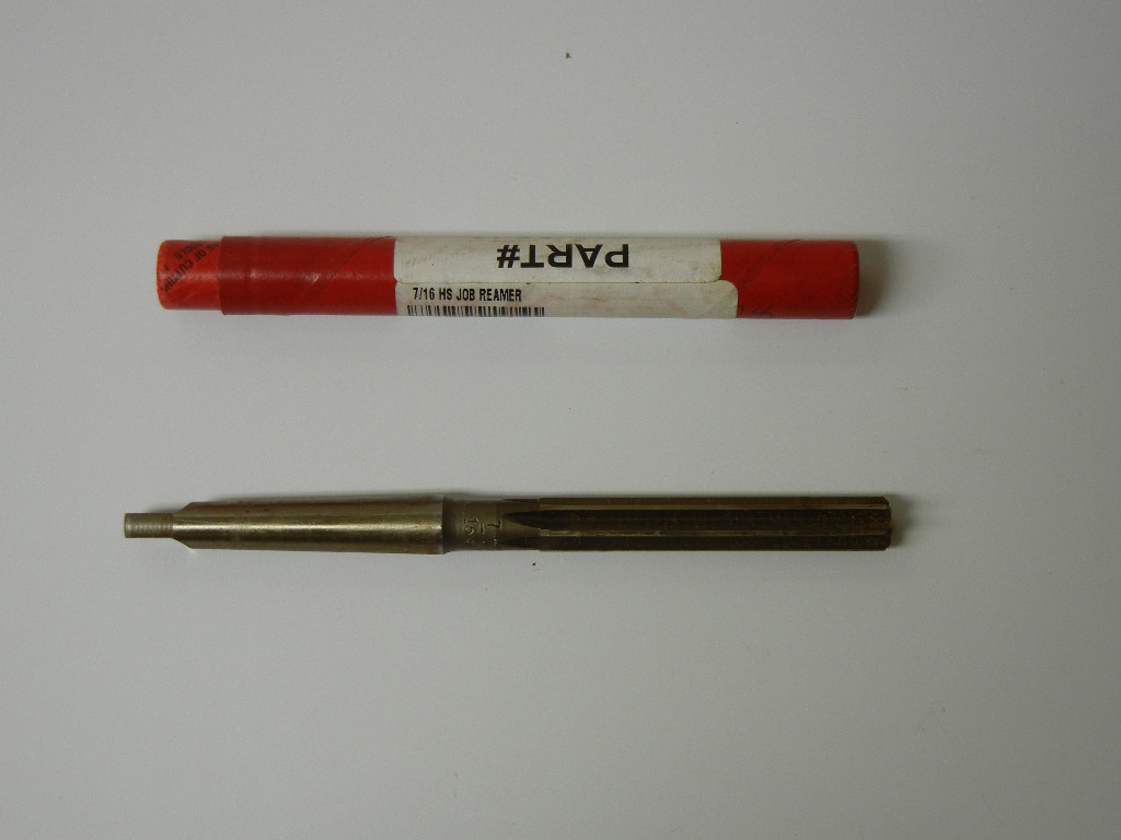 CLEVELAND 008025 NEW 7/16" HSS JOBBERS' TAPER SHANK REAMER STRAIGHT FLUTES