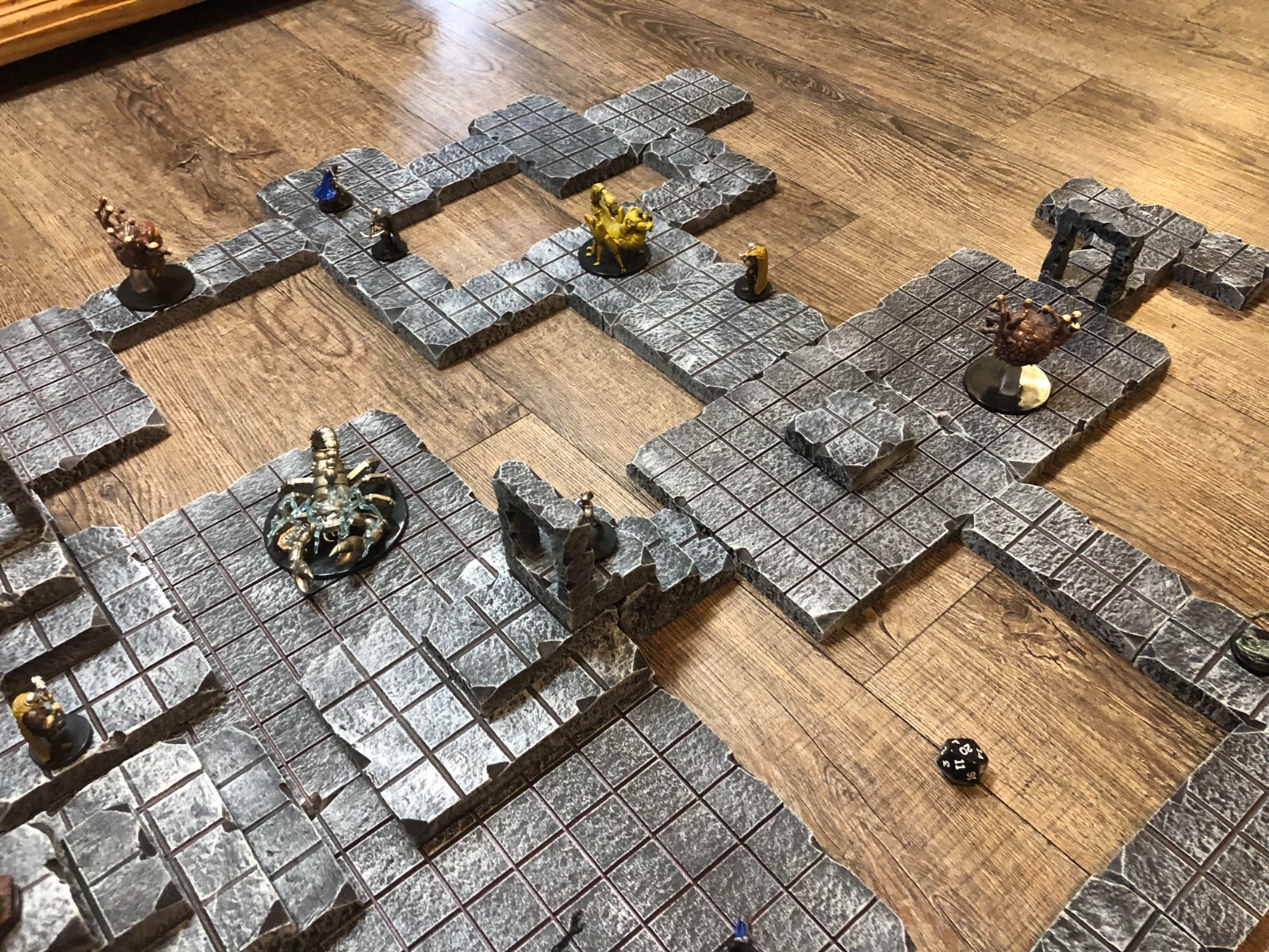 Big Dungeon Tile Modular Set Dungeons & Dragons Pathfinder d&d terrain 28mm