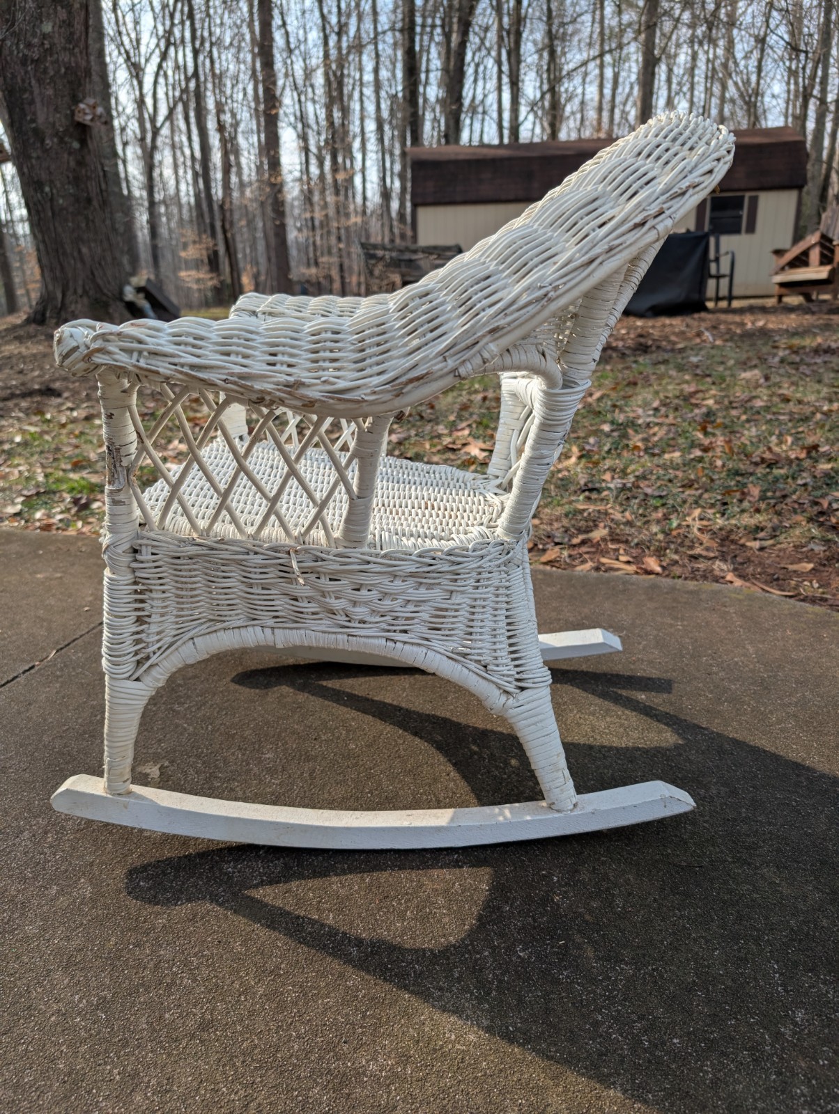 CHILD'S WHITE WICKER ROCKER / ROCKING CHAIR