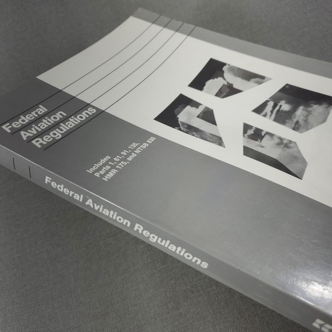 Federal Aviation Regulations Jeppesen 1990 Trade Paperback Book