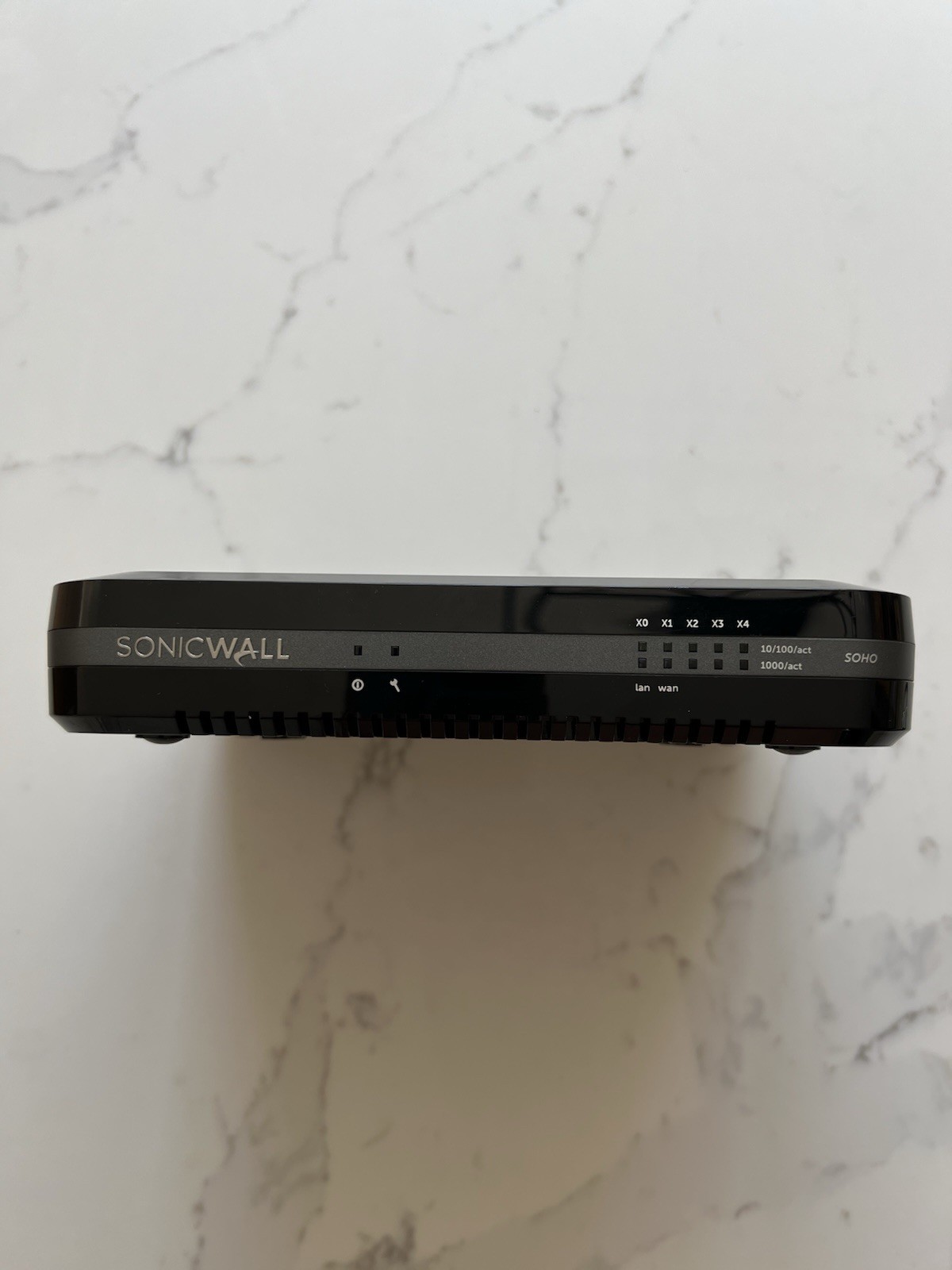 DELL Sonic Wall Soho APL31-0B9,  Network Security Firewall With Cord