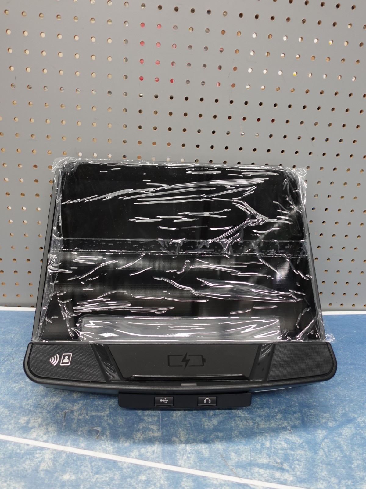 Life Fitness Discover SE4 Console 16"