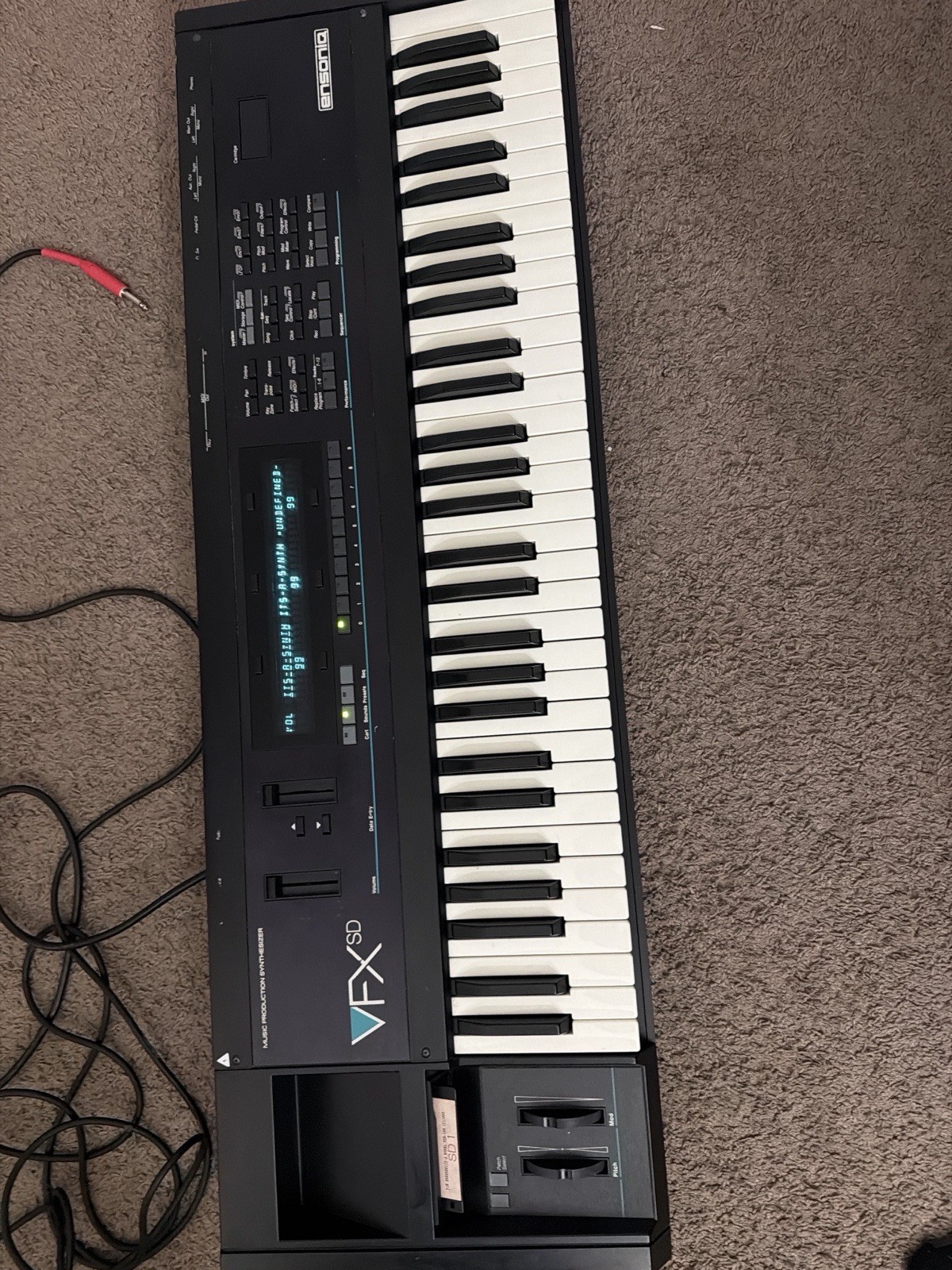 Ensoniq VFX-SD Keyboard: 61 Key Wavetable Synth 24 Track Production W/ ROM