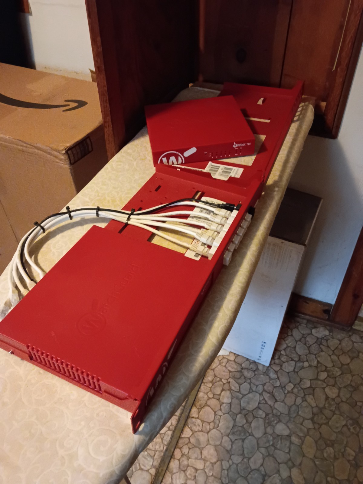 WatchGuard Firebox T20  Firewall Security No Power Adapt-untested with ntwk Tray