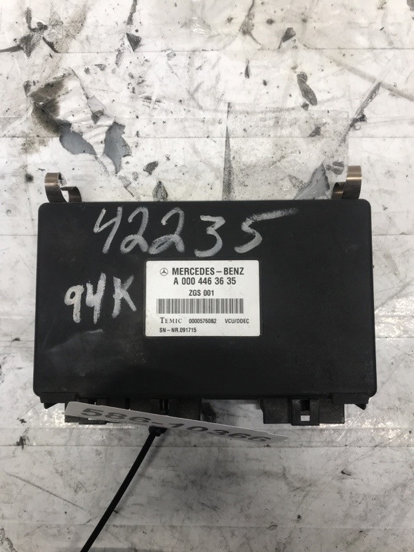 2006 Common Powertrain Control Module RA0004463635 for Mercedes OM90 (586-10366)
