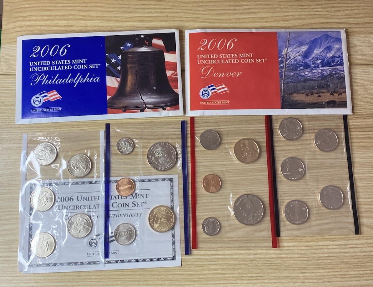 US Mint 2006 Uncirculated Coin Set Denver & Philadelphia OGP & COA Free Shipping