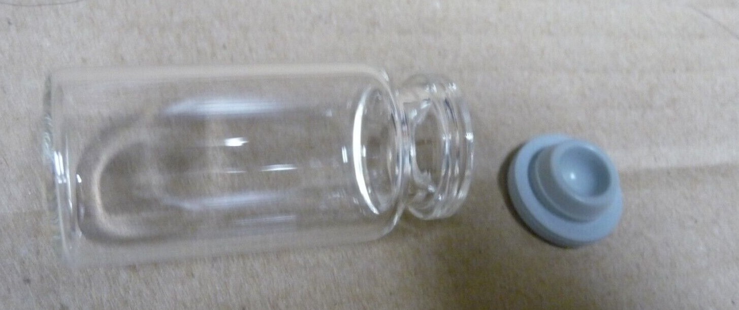 LOT of 100 small 10 ml glass Vials /Bottles /Jars with Rubber Lids