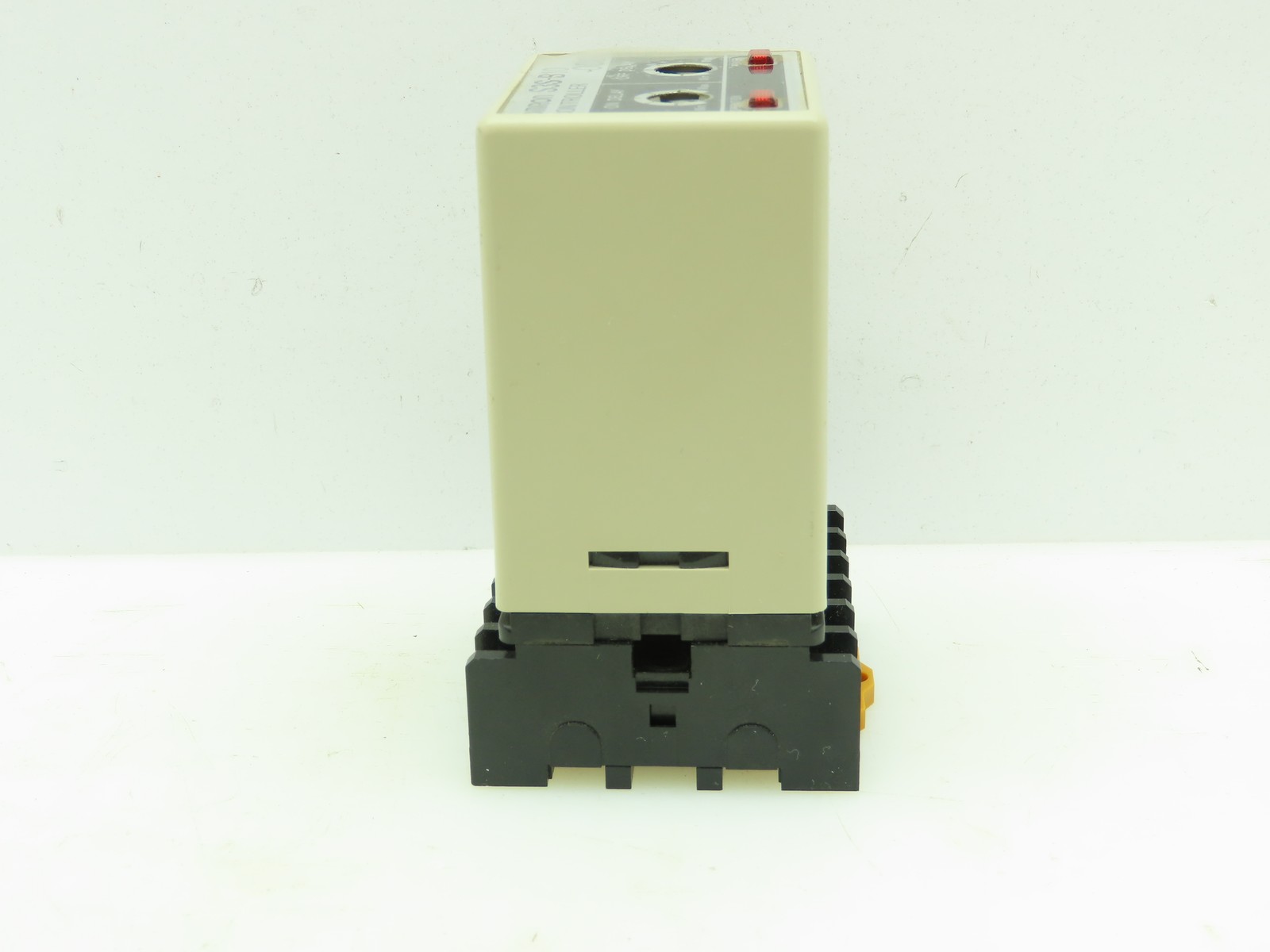 Omron S3S-B10-002 Controller Unit Relay On Off Delay 120/240 Input