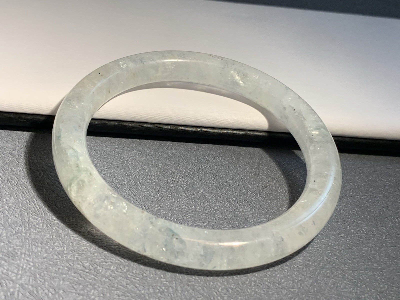 58.4mm Natural Green Mica Crystal Bangle/ Beautiful Natural Crystal Leaves/