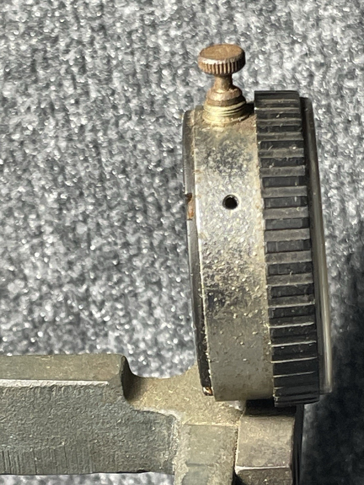 Mitutoyo No. 2416F Dial Indicator On Heavy Tripod Base (Note Rust)