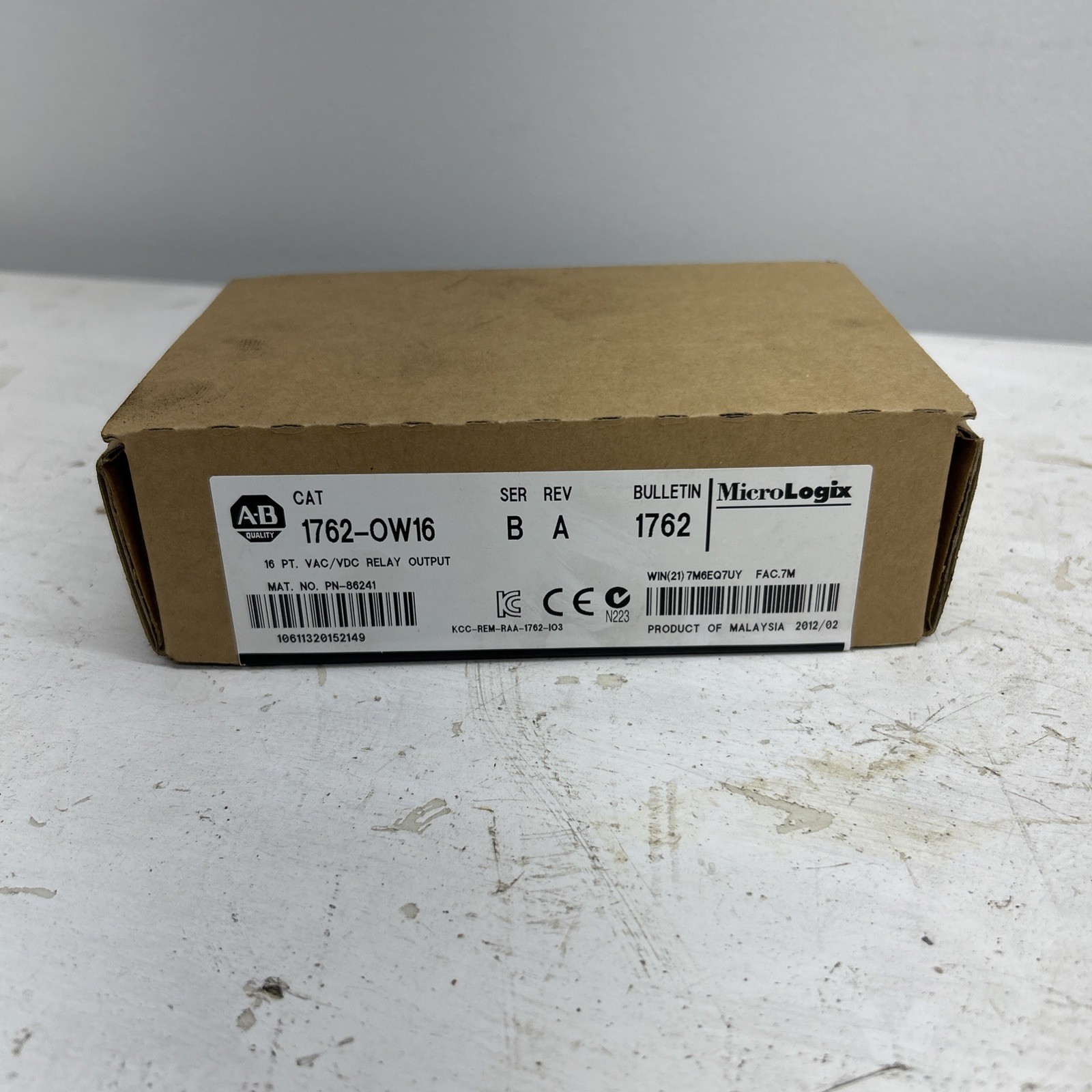 New Factory Sealed 1762-OW16 Free Shipping New in Box AB PLC 1PC US