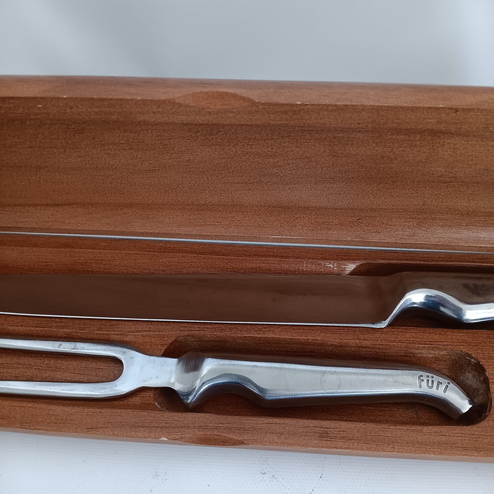 Furi Pro 2-Piece Carving Set With Wood Box