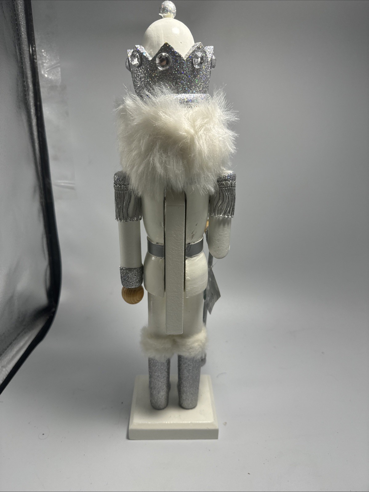 #F8- 15" white King Nutcracker with silver sparkle and rhinestones