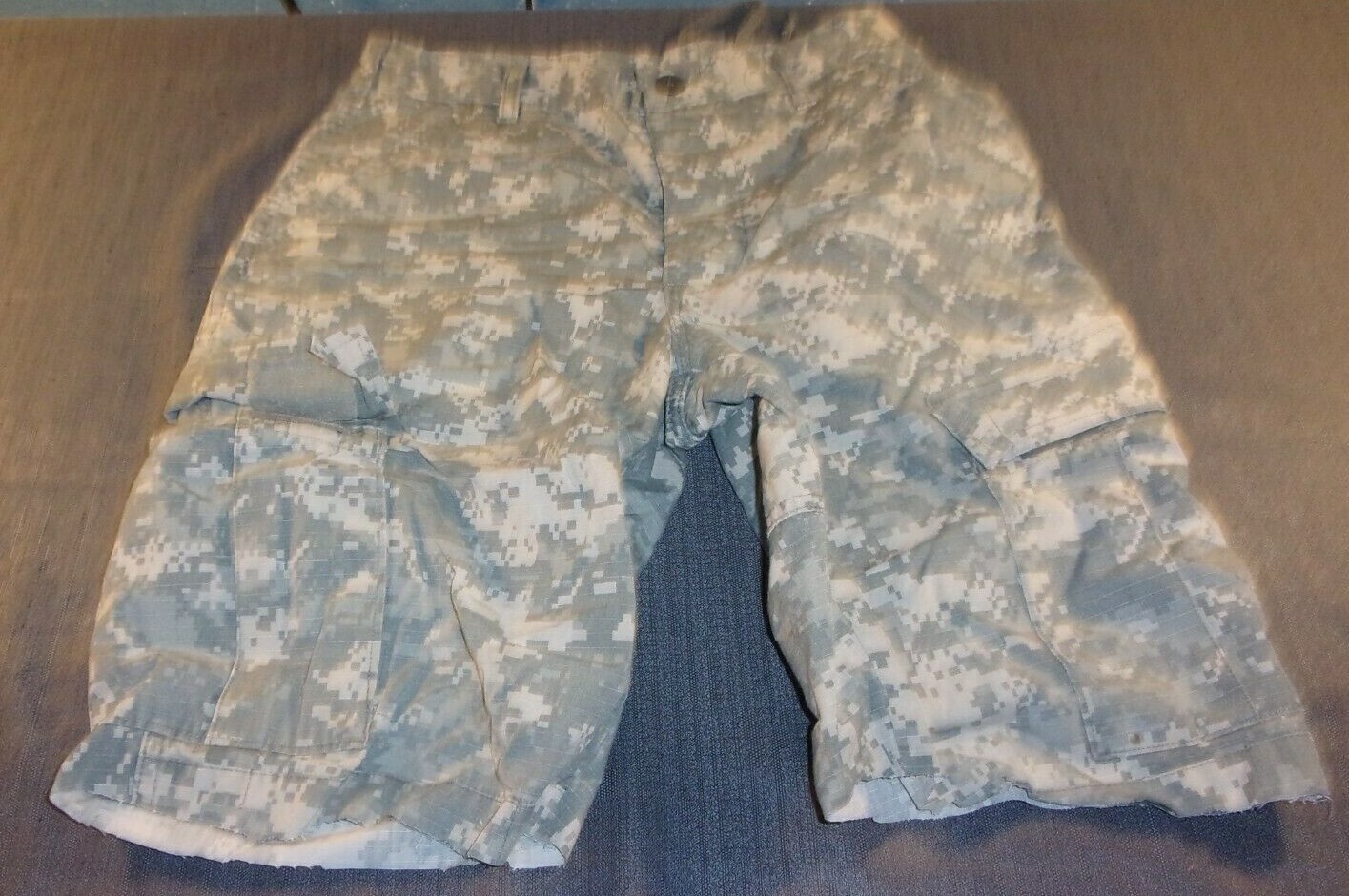 ACU MILITARY DIGITAL HOT WEATHER BOARD SHORTS WAIST 27-31 INCHES INSEAM 10.5