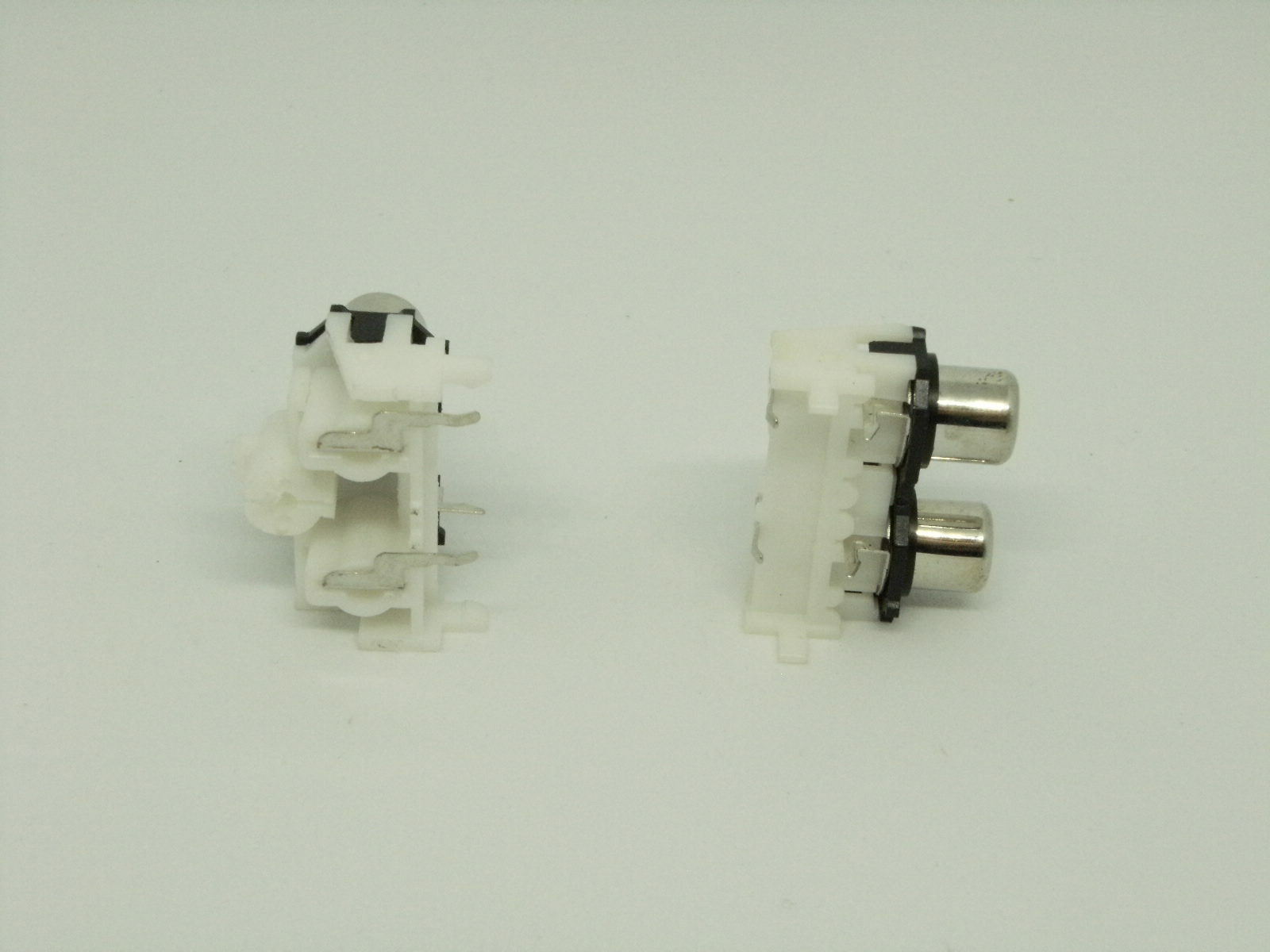 2x Pcs Pack RCA A/V Left Right White Red 2 Holes 4 Pins Socket Port Jack AV2-4