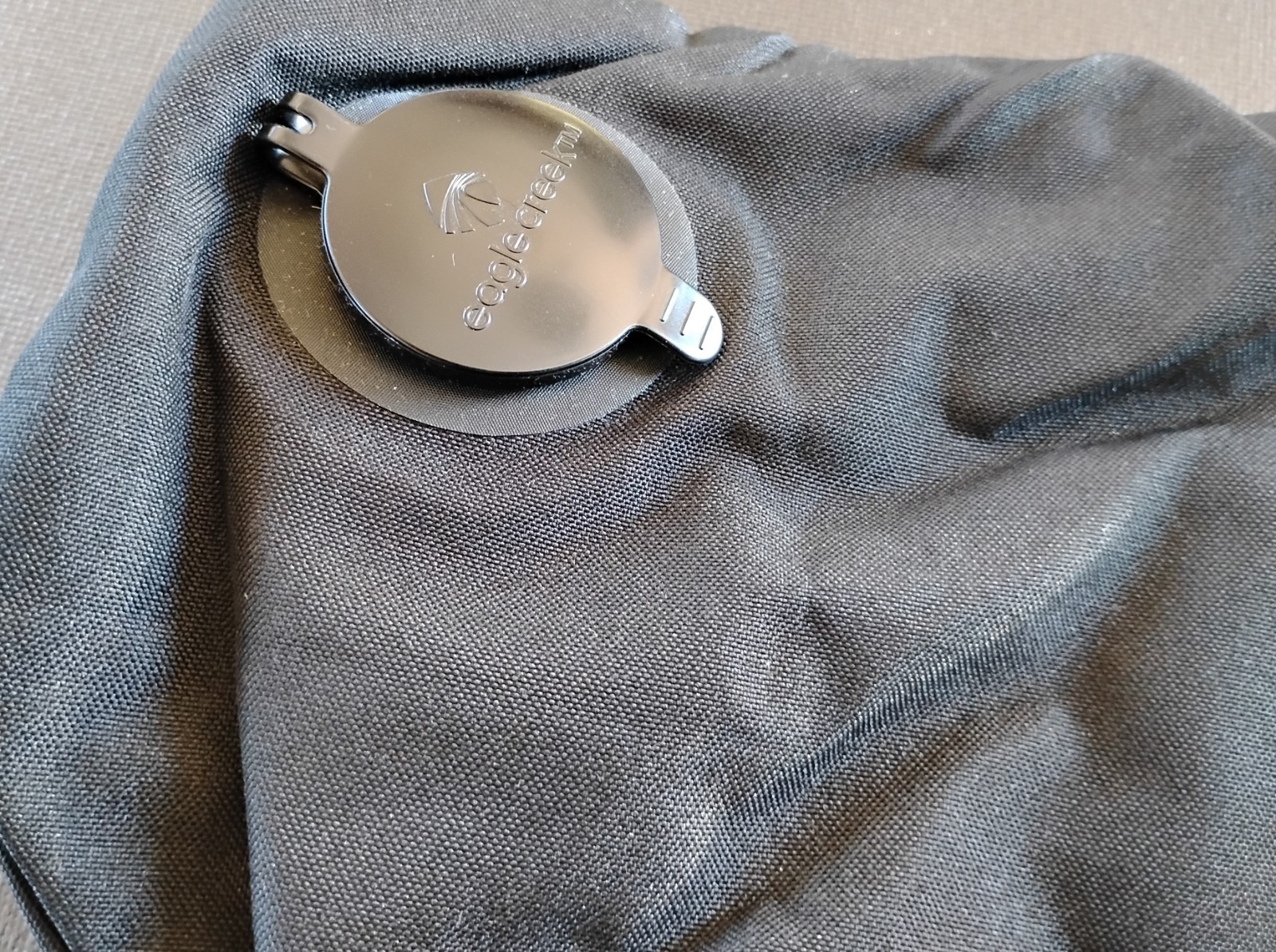 eagle creek water sling pack