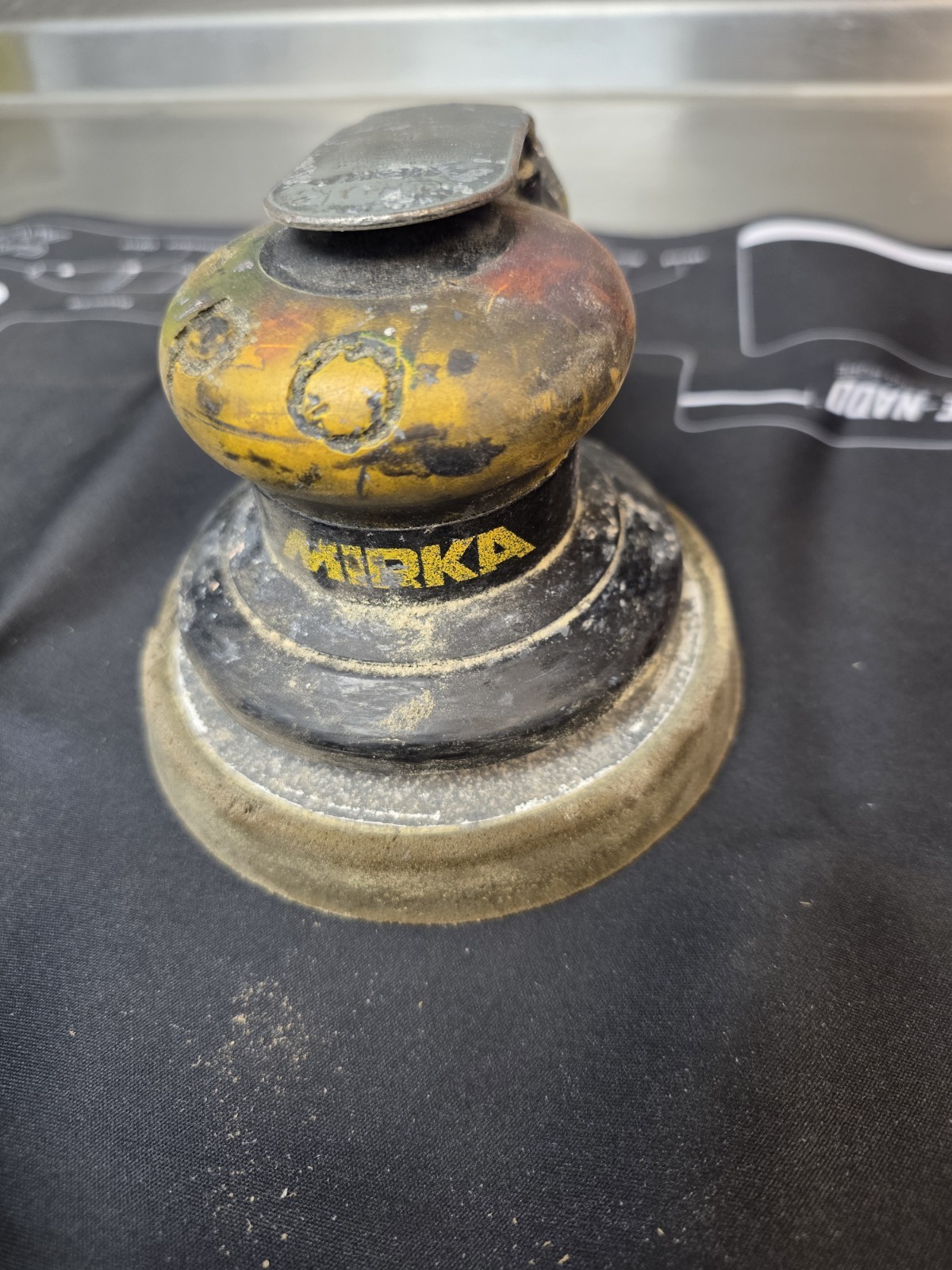Mirka 150mm 6" Orbital Sander Hook-and-Loop Wheel 150mm 6in Yellow Black